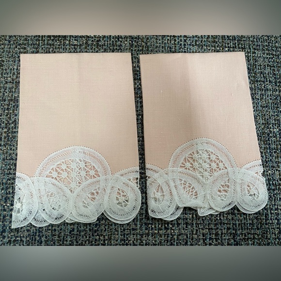 Other - Two Hand Tip Towels